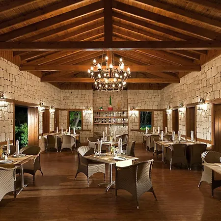 Rezort Akka Antedon 5*