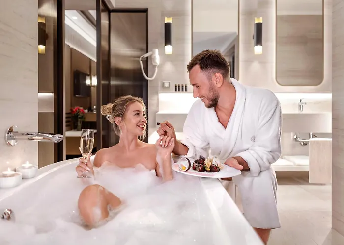 Akka Antedon 5*